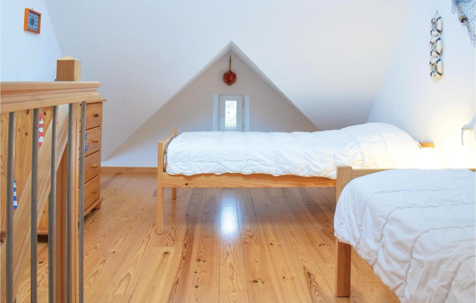 2 Bedroom Amazing Apartment In Ponts Dış mekan fotoğraf